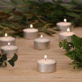 شمع وارمر سفید بی بو مناسب وارمر، عود و تزئین